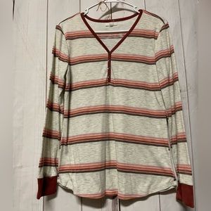 Maurices top size large. Like new